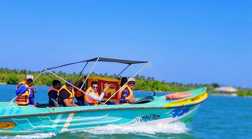 Boat Ridding in Sri Lanka